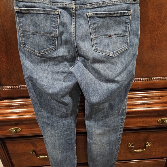 Tommy Hilfiger Jeans - Picture 4 of 4